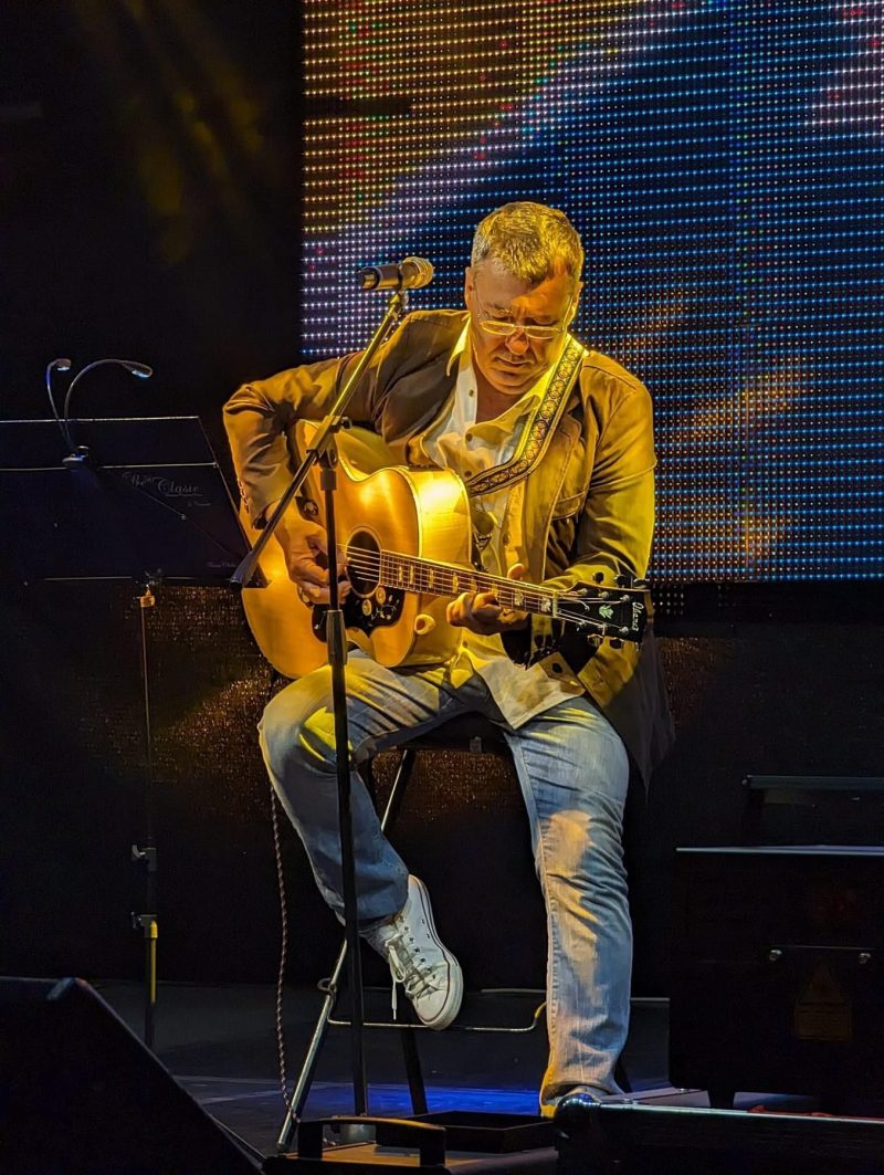 We are energy! What is blocking us from reaching our true potential? Maybe just „fuel quality”. An airplane can’t run at its full capacity on petrol 98, it needs kerosene, nothing but another kind of fuel!